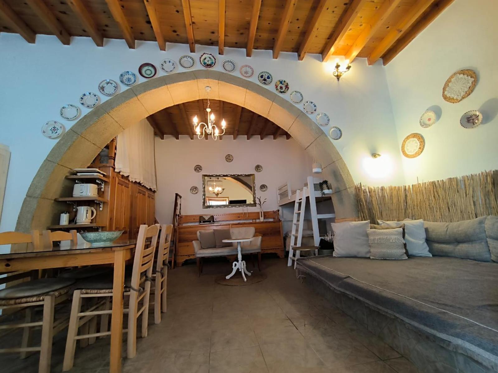 Rustic House Archangelos Архангелос Екстериор снимка
